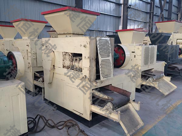 壓球機生產車間