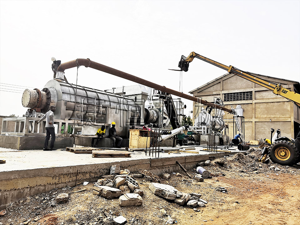 加納炭化機現場